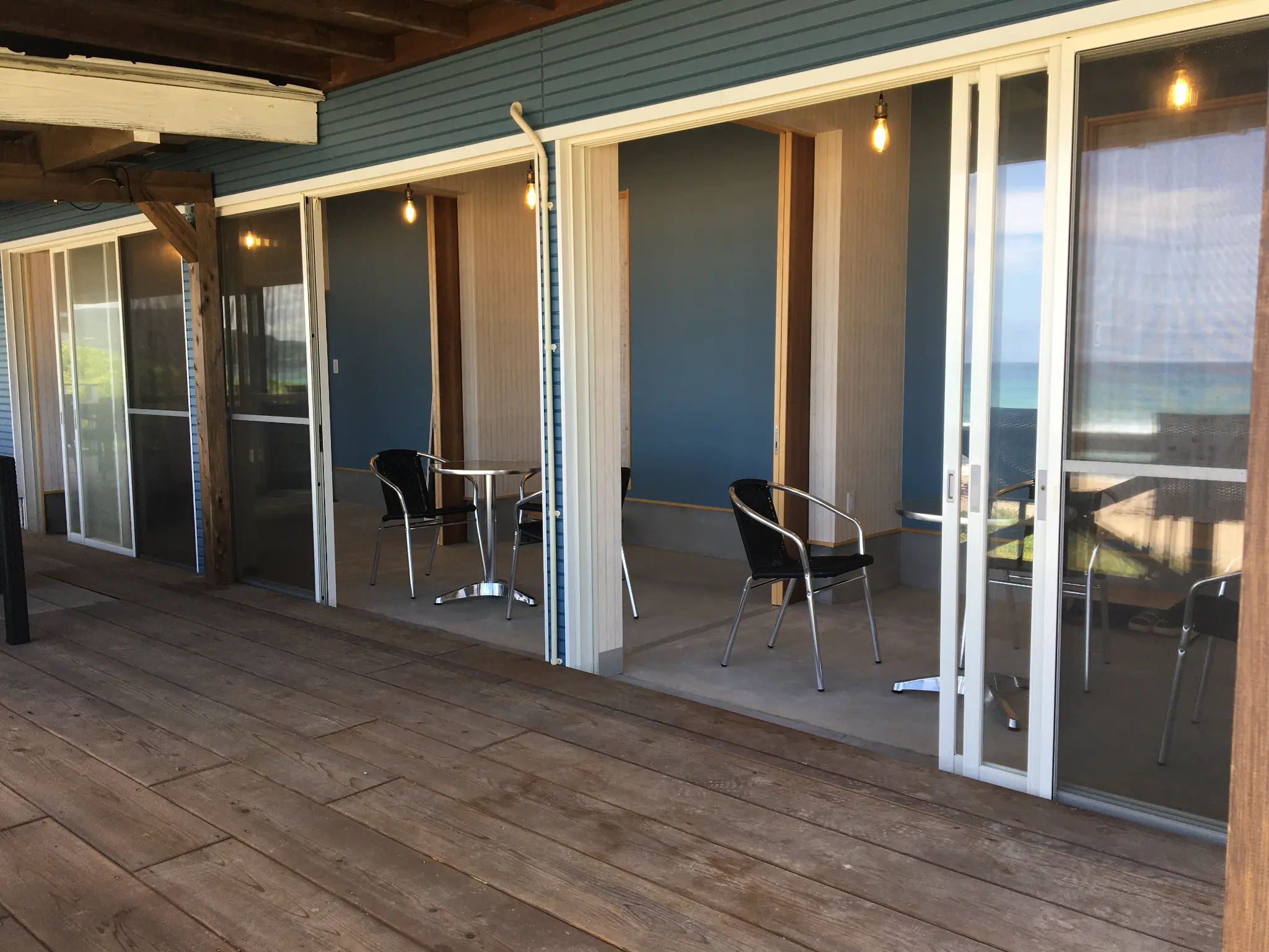 シーブリーズ+1987 施設外観